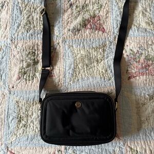 Lululemon Crossbody Camera Bag 2L